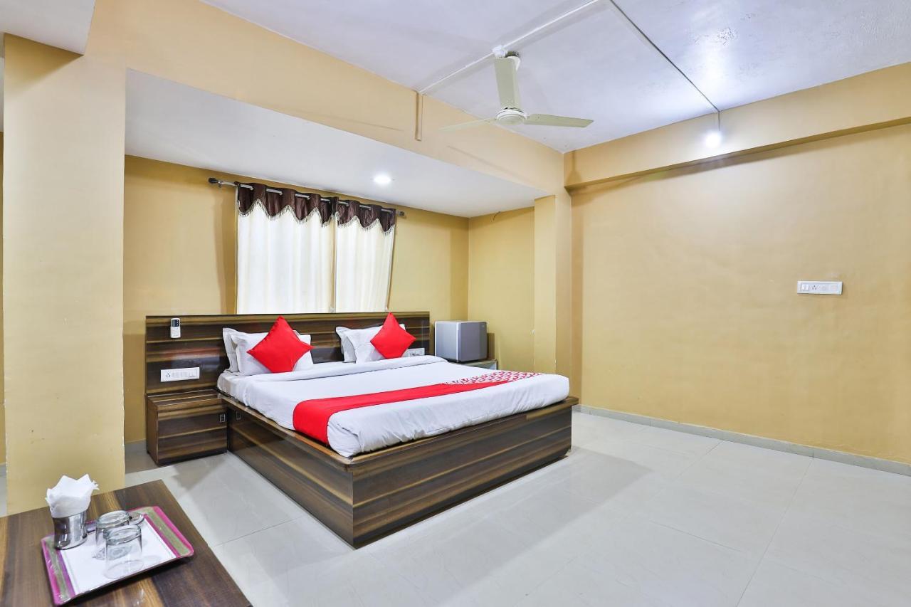 Oyo 24833 Hotel Silver ดามัน ภายนอก รูปภาพ