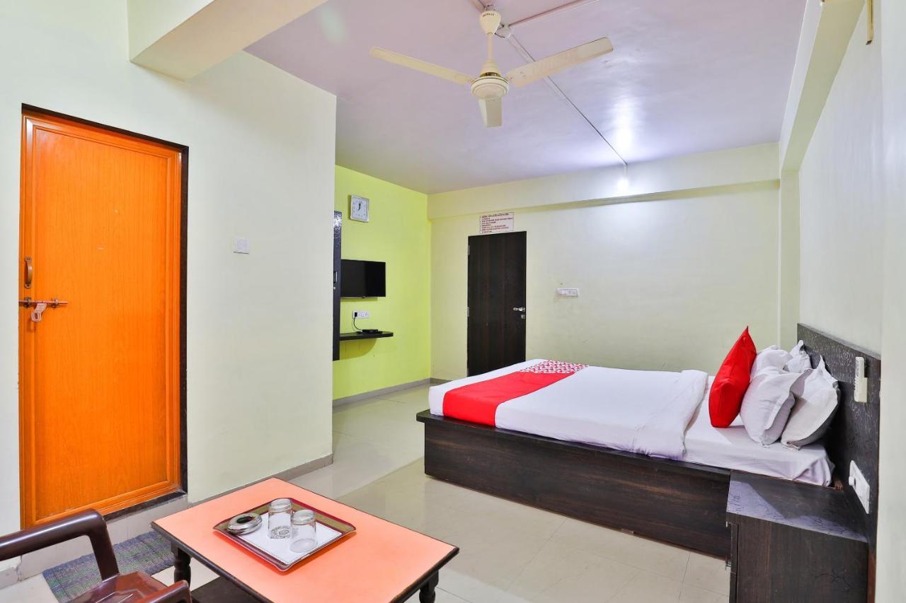 Oyo 24833 Hotel Silver ดามัน ภายนอก รูปภาพ