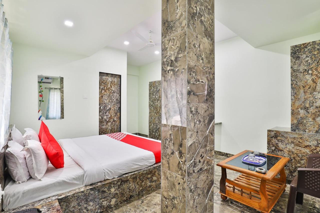 Oyo 24833 Hotel Silver ดามัน ภายนอก รูปภาพ