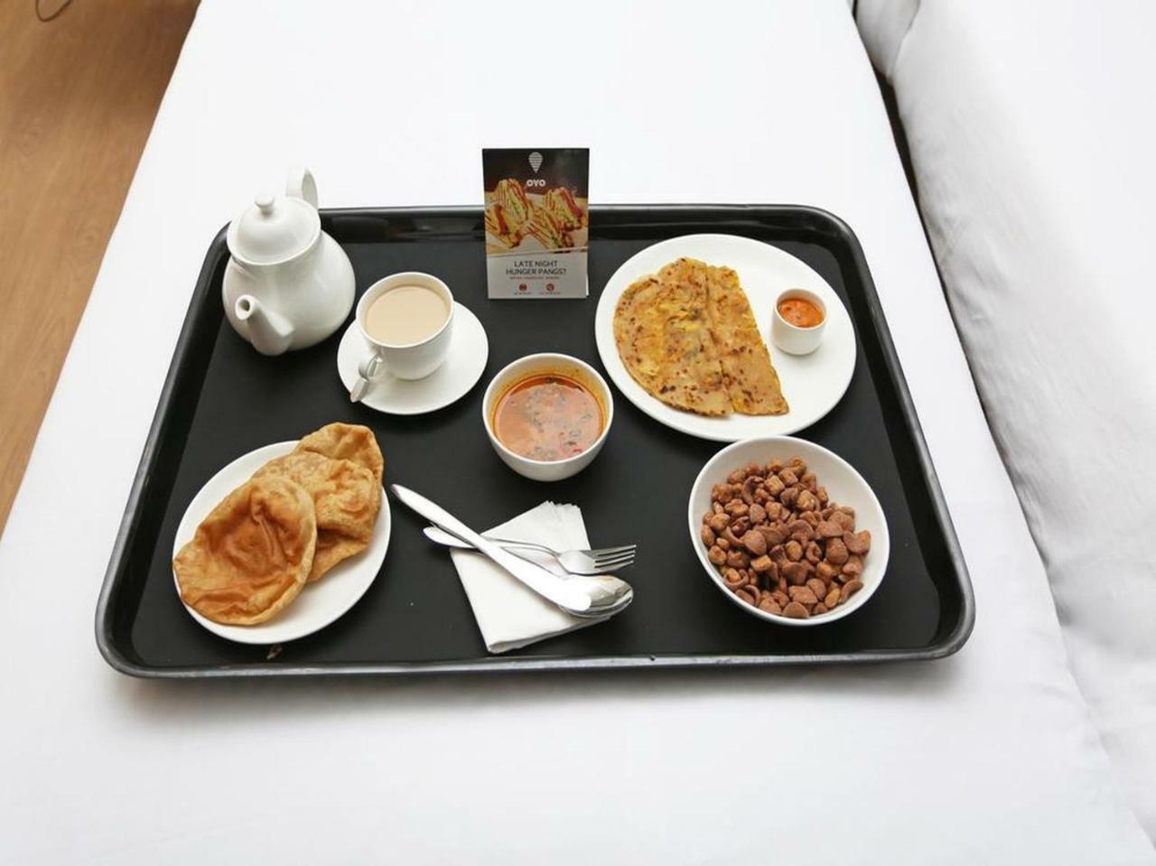 Oyo 24833 Hotel Silver ดามัน ภายนอก รูปภาพ